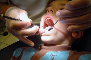 انتقاد از فعالیت لابراتوارهای زیرزمینی دندانسازی