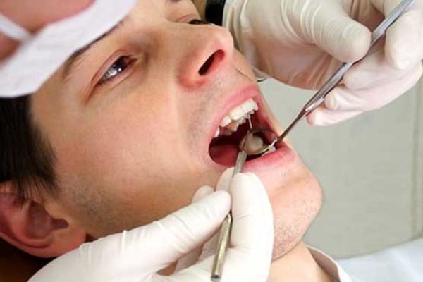 رمزگشایی از ارتباط بین بهداشت ضعیف دهان و دندان و آلزایمر